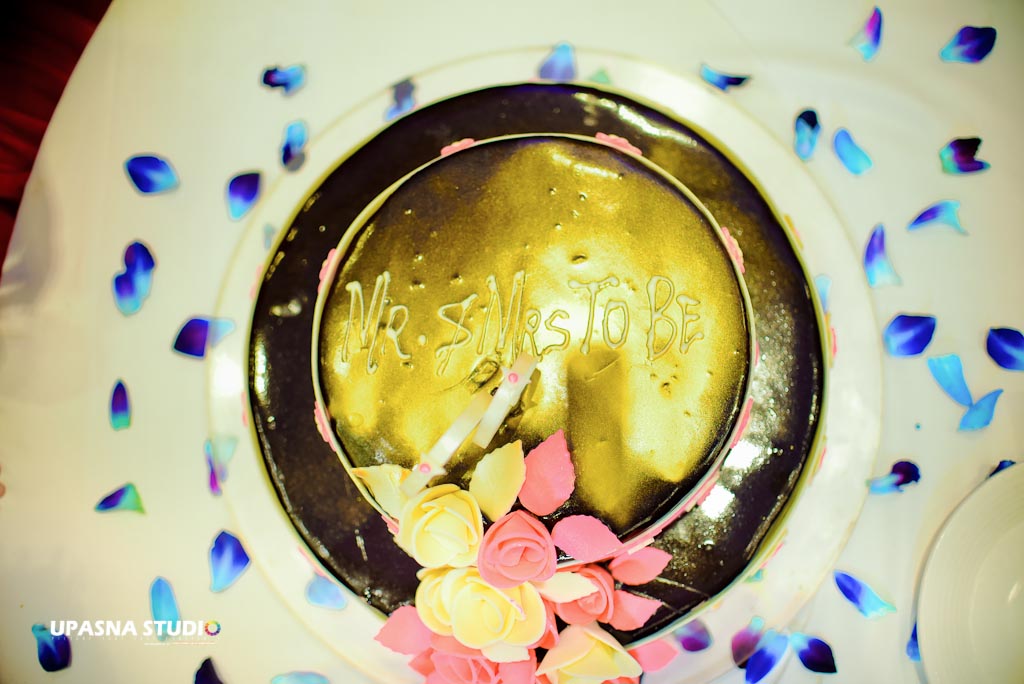 engagement cake 